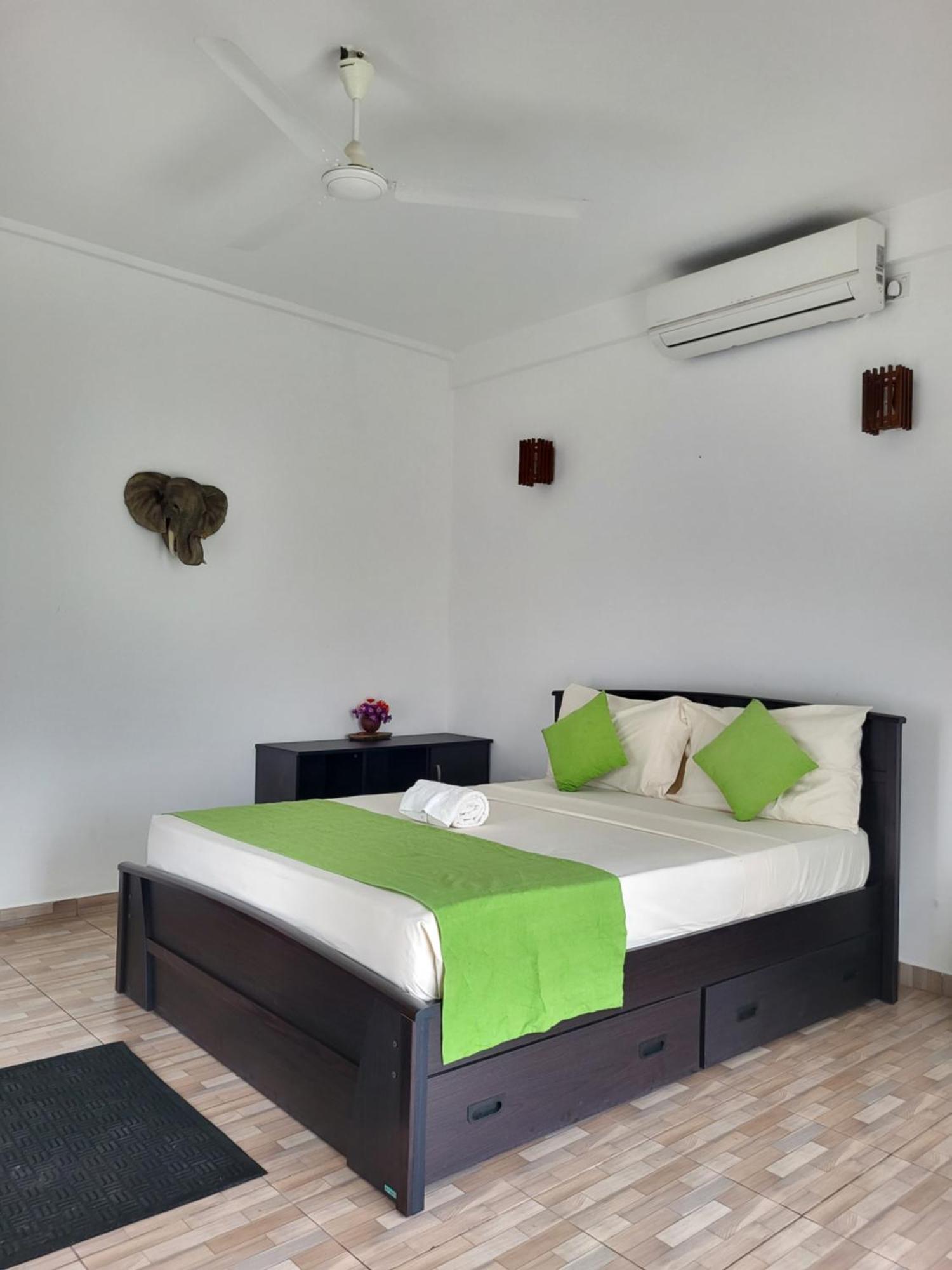 Canela Villa And Resort Ахангама Екстериор снимка