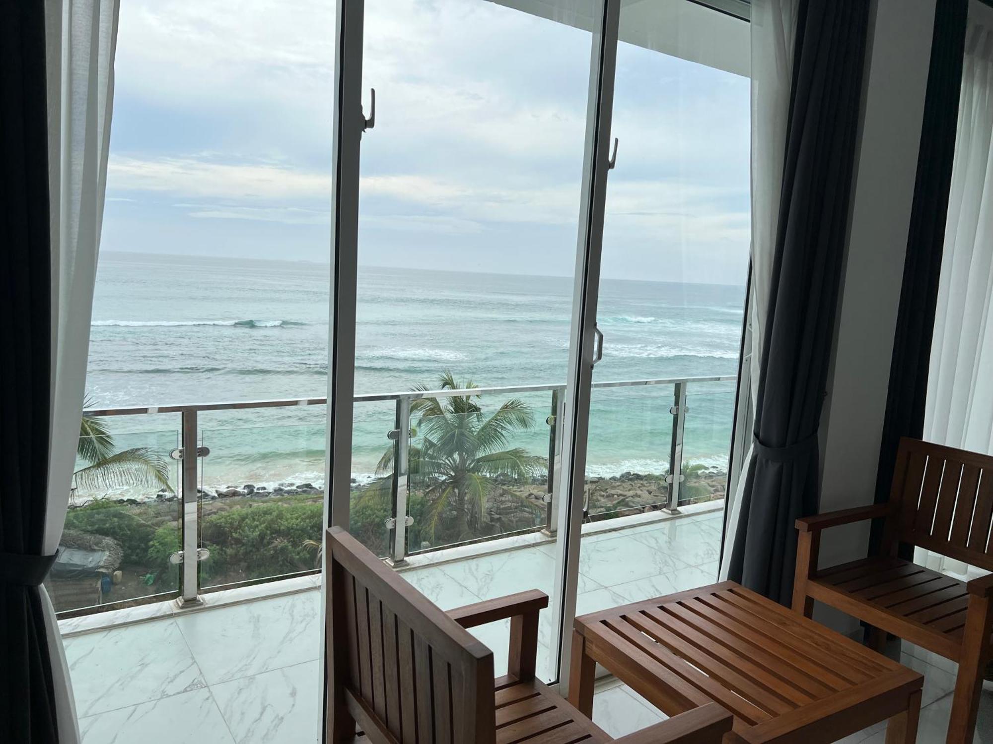 Canela Villa And Resort Ахангама Екстериор снимка